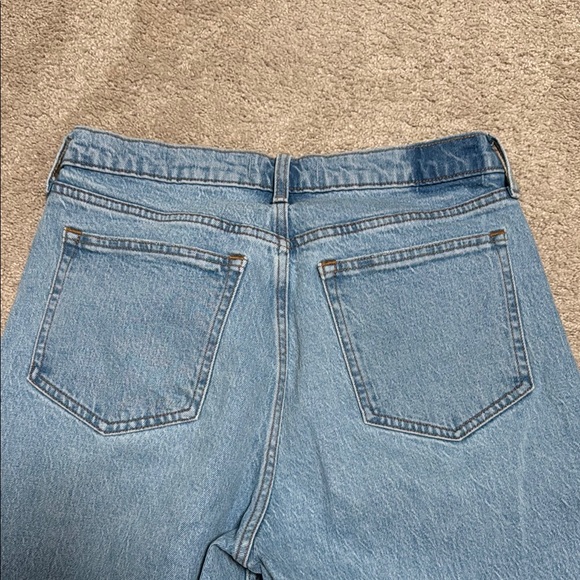 Abercrombie High Rise 90s Relaxed Jean - 12 Short - Picture 9 of 11